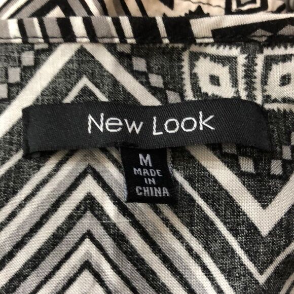 New Look Geometric Print Dress Asymmetrica… - Picture 8 of 10